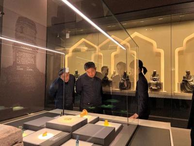 國家文物局黨組成員、副局長關(guān)強(qiáng)蒞臨安徽楚文化博物館調(diào)研指導(dǎo)展覽服務(wù)工作